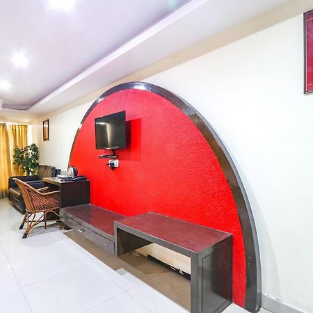 Fabhotel Royal Residency II - Nr Lakdikapul Metro Station Гайдарабад Екстер'єр фото