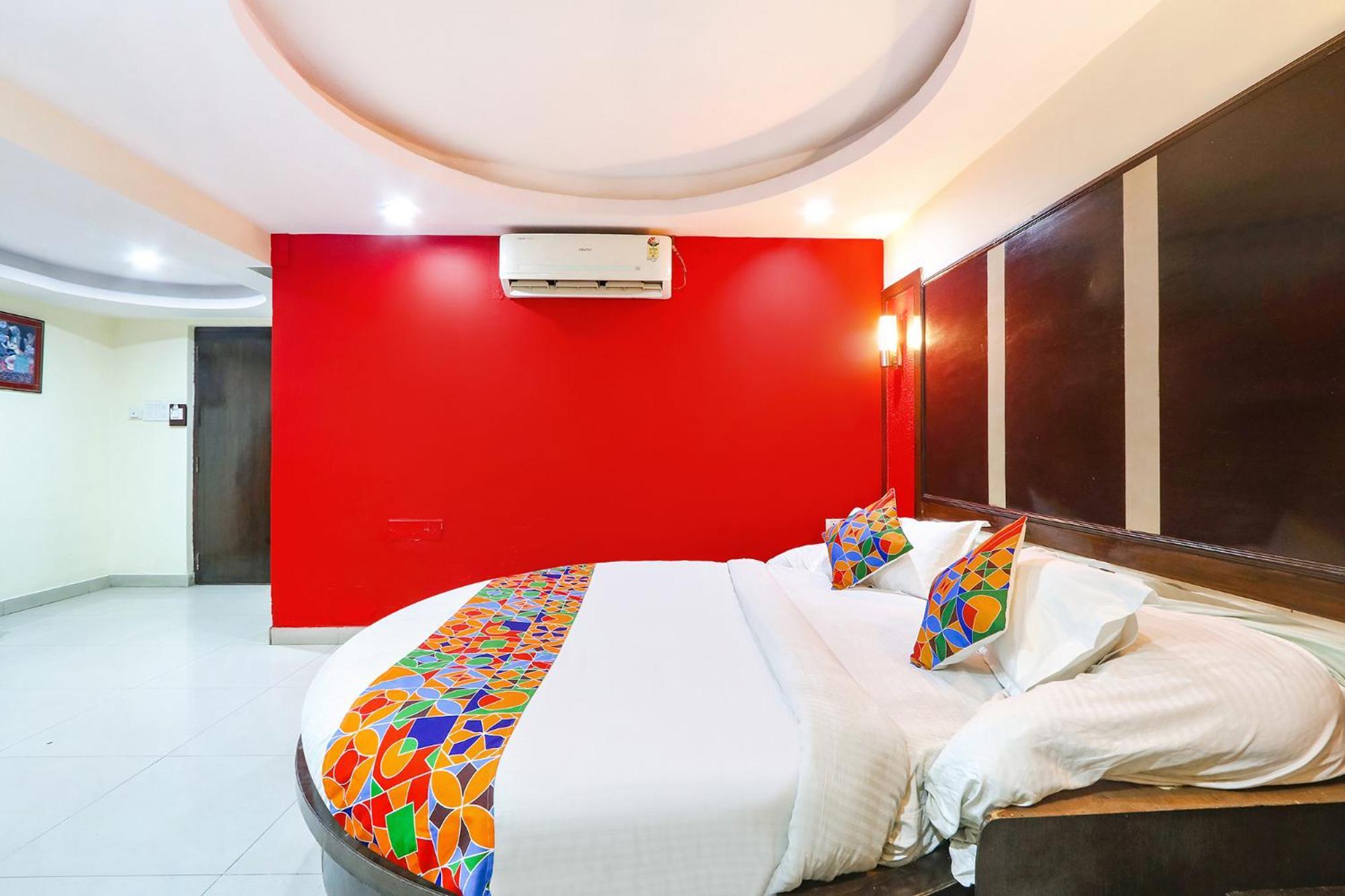 Fabhotel Royal Residency II - Nr Lakdikapul Metro Station Гайдарабад Екстер'єр фото