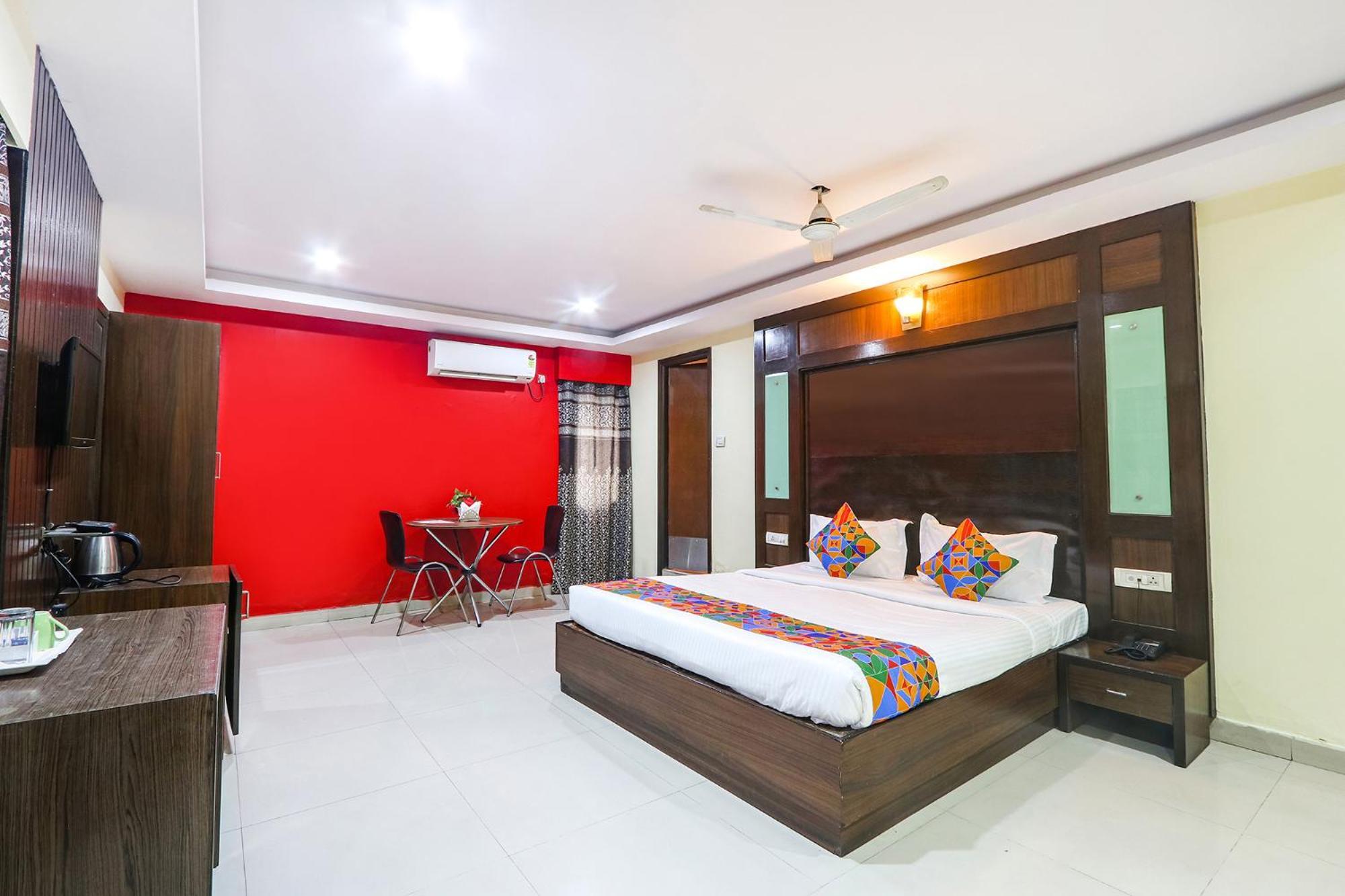 Fabhotel Royal Residency II - Nr Lakdikapul Metro Station Гайдарабад Екстер'єр фото